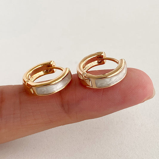 Ring Ear Clip Women's Simple Contrast Color Milky White